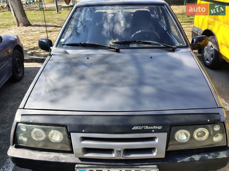 Хэтчбек ВАЗ / Lada 2109 1991 в Нетешине фото Хэтчбек ВАЗ / Lada 2109 1991 в Нетешине