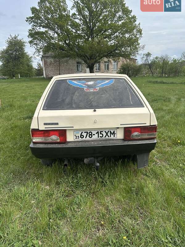 Хэтчбек ВАЗ / Lada 2109 1990 в Ильинцах фото 4 Хэтчбек ВАЗ / Lada 2109 1990 в Ильинцах