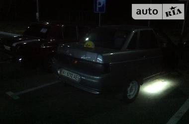 Седан ВАЗ / Lada 2110 1999 в Киеве