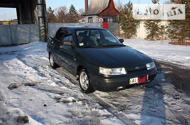 Седан ВАЗ / Lada 2110 2005 в Киеве