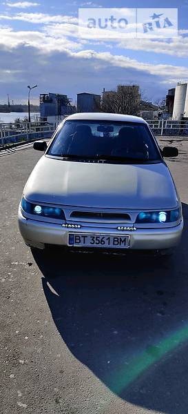 Седан ВАЗ / Lada 2110 2000 в Херсоне