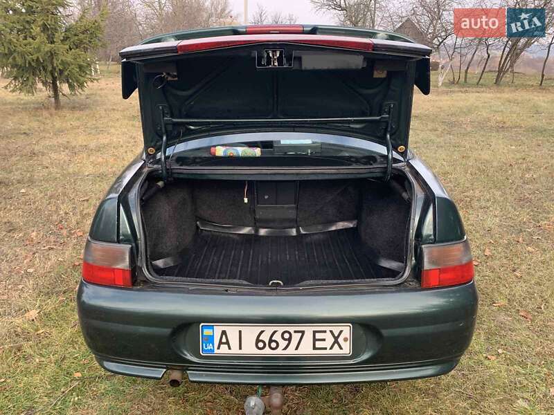 Седан ВАЗ / Lada 2110 2004 в Белой Церкви