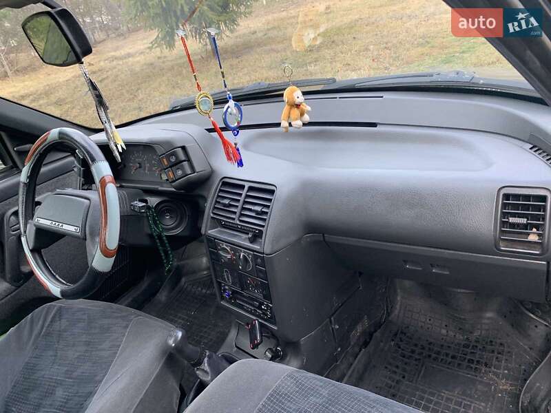 Седан ВАЗ / Lada 2110 2004 в Белой Церкви