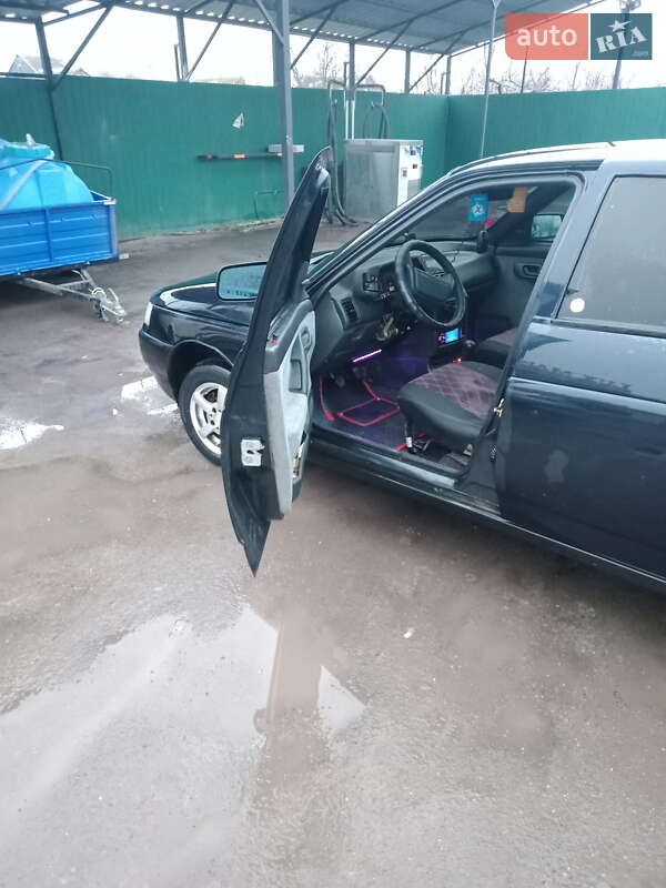 Седан ВАЗ / Lada 2110 2007 в Николаеве