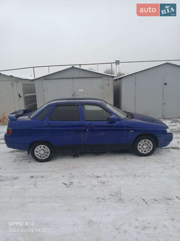 Седан ВАЗ / Lada 2110 2004 в Кременчуге