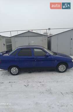 Седан ВАЗ 2110 2004 в 