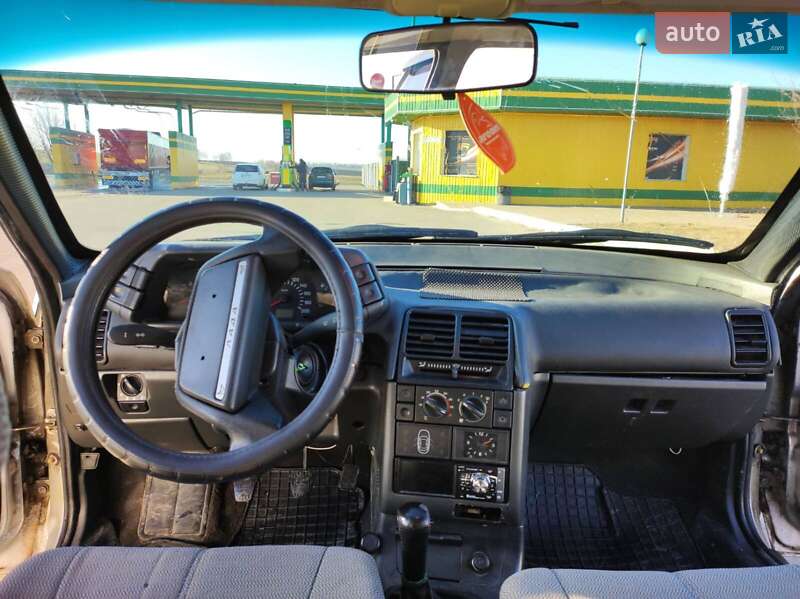 Седан ВАЗ / Lada 2110 2001 в Володарке