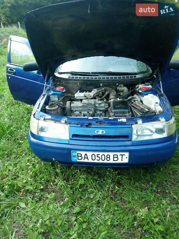 Седан ВАЗ / Lada 2110 2000 в Кропивницком