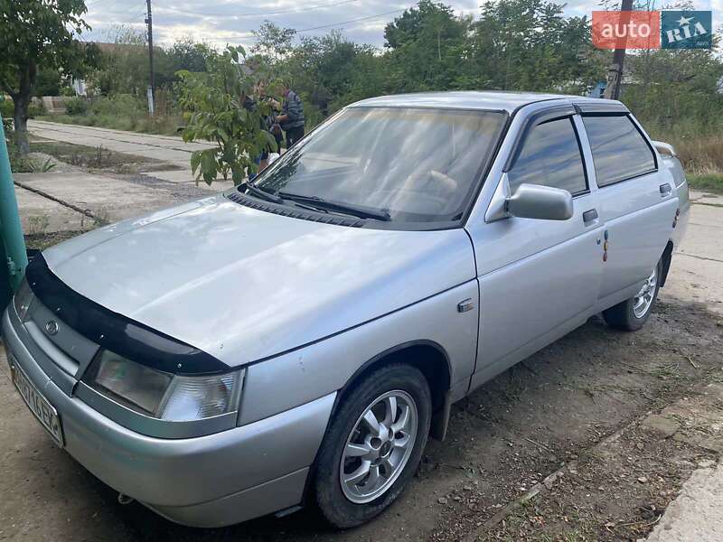 Седан ВАЗ / Lada 2110 2001 в Килии