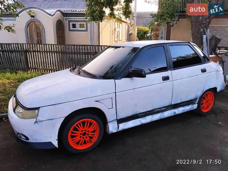 Седан ВАЗ / Lada 2110 2004 в Коростене фото 4 Седан ВАЗ / Lada 2110 2004 в Коростене