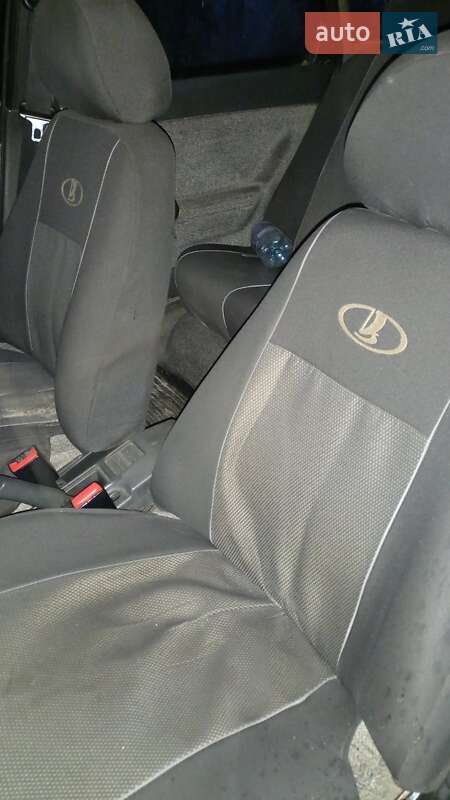 Универсал ВАЗ / Lada 2110 1998 в Тячеве фото 13 Универсал ВАЗ / Lada 2110 1998 в Тячеве