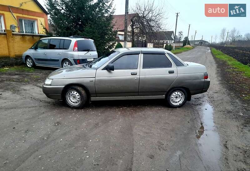 Седан ВАЗ / Lada 2110 2002 в Харкові