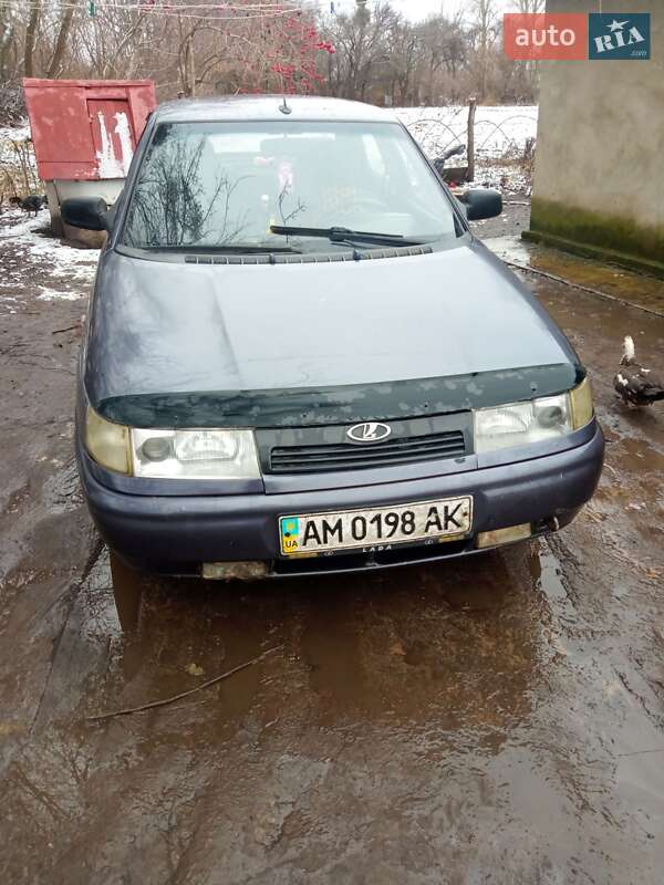 ВАЗ / Lada 2110 2001