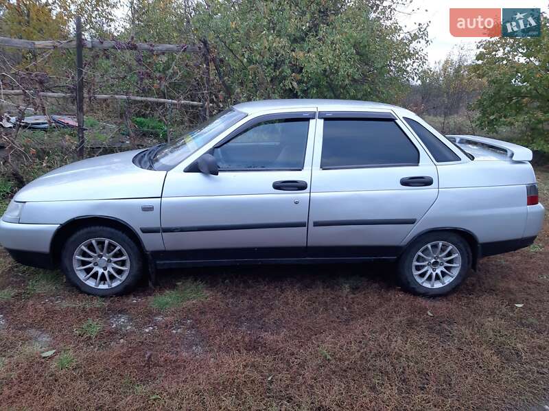 Седан ВАЗ / Lada 2110 2003 в Днепре