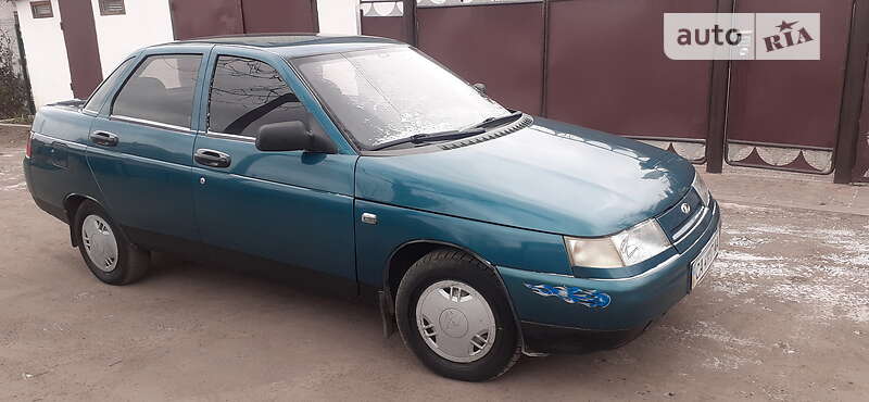 Седан ВАЗ / Lada 2110 2001 в Малой Виске