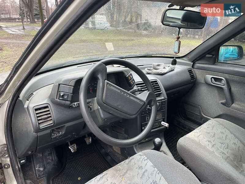 Седан ВАЗ / Lada 2110 2005 в Кам'янському фото 4 Седан ВАЗ / Lada 2110 2005 в Кам'янському