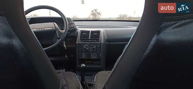 Седан ВАЗ / Lada 2110 2004 в Корсуне-Шевченковском