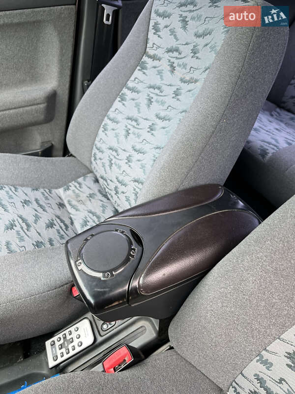 Седан ВАЗ / Lada 2110 2007 в Киеве