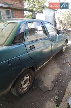 Седан ВАЗ / Lada 2110 2001 в Змиеве