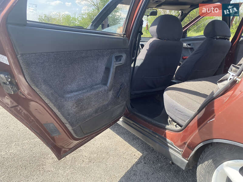 Седан ВАЗ / Lada 2110 1999 в Кривом Роге фото 20 Седан ВАЗ / Lada 2110 1999 в Кривом Роге