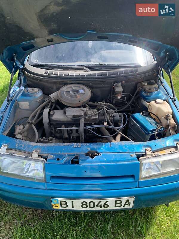 Седан ВАЗ / Lada 2110 2000 в Семеновке