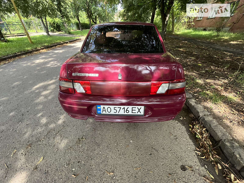 Седан ВАЗ / Lada 2110 2000 в Ужгороді