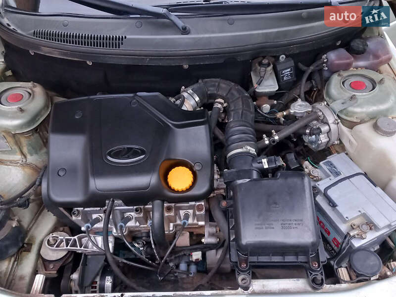 Седан ВАЗ / Lada 2110 2005 в Теплику