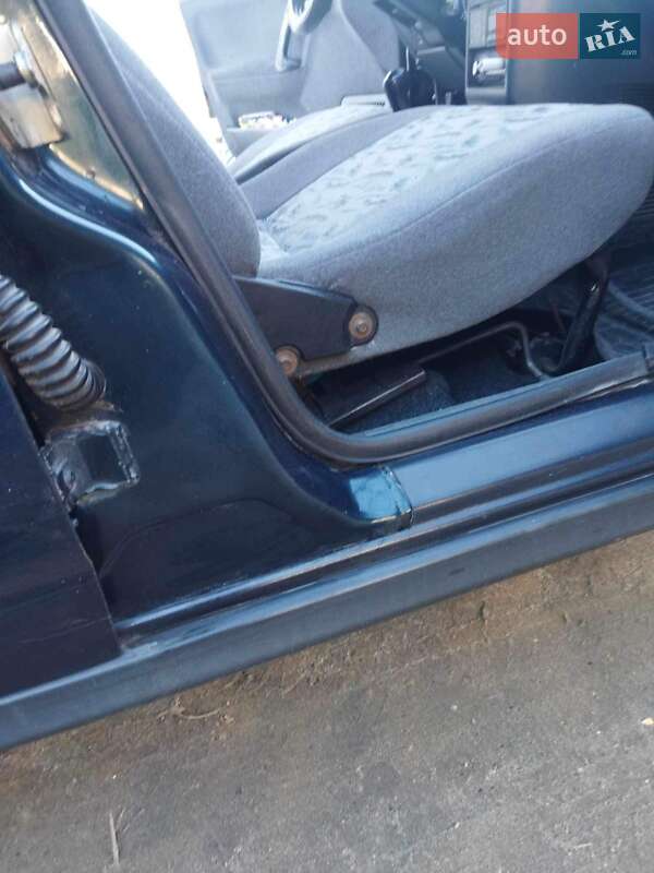 Седан ВАЗ / Lada 2110 2005 в Каневе фото 10 Седан ВАЗ / Lada 2110 2005 в Каневе