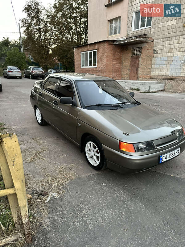 Седан ВАЗ / Lada 2110 2001 в Кропивницком