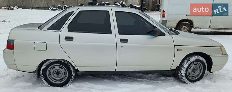 Седан ВАЗ / Lada 2110 2005 в Каневе
