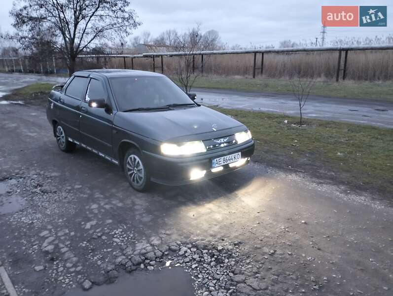 Седан ВАЗ / Lada 2110 2004 в Павлограде