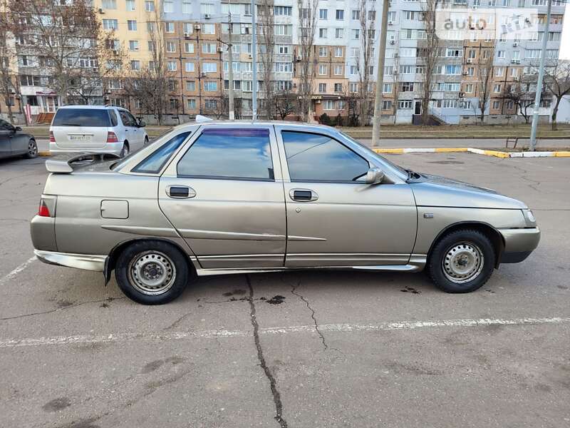 Седан ВАЗ / Lada 2110 2002 в Миколаєві