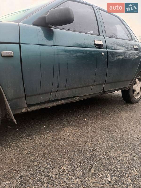 Седан ВАЗ / Lada 2110 2003 в Днепре