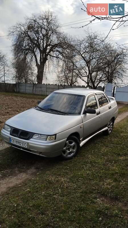Седан ВАЗ / Lada 2110 2003 в Сторожинце