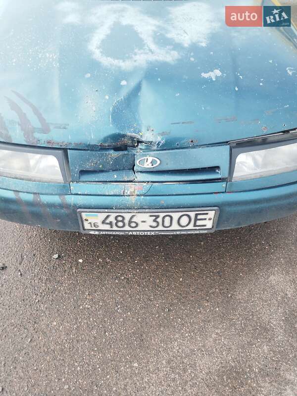 Седан ВАЗ / Lada 2110 2000 в Одессе