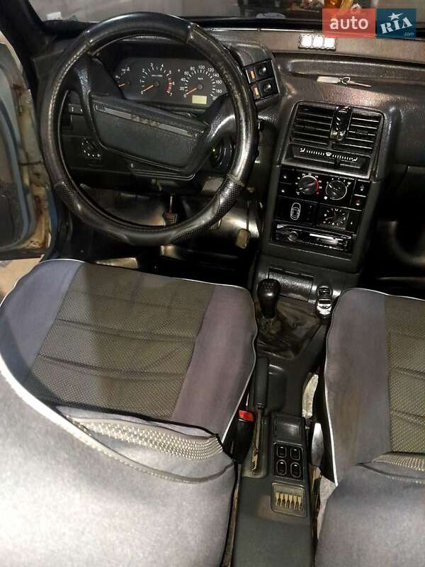 Седан ВАЗ / Lada 2110 2003 в Раздельной фото 9 Седан ВАЗ / Lada 2110 2003 в Раздельной