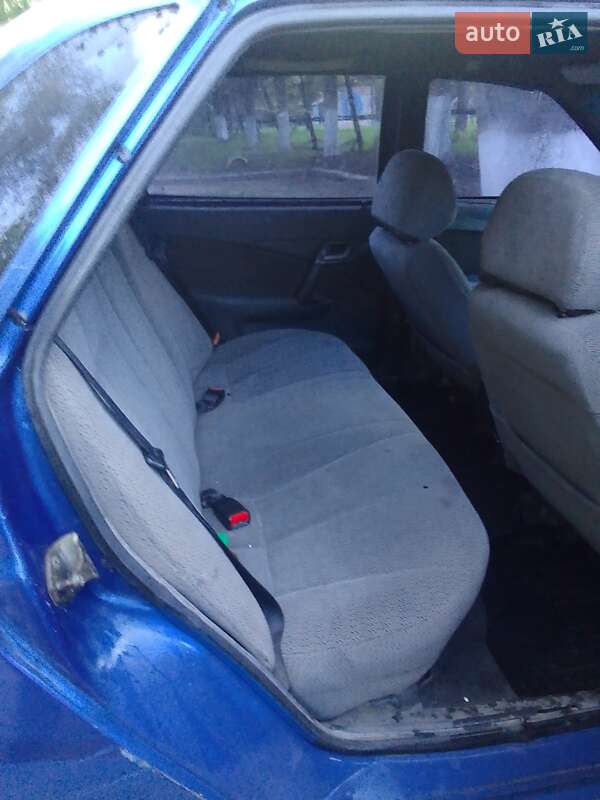 Седан ВАЗ / Lada 2110 2001 в Дніпрі