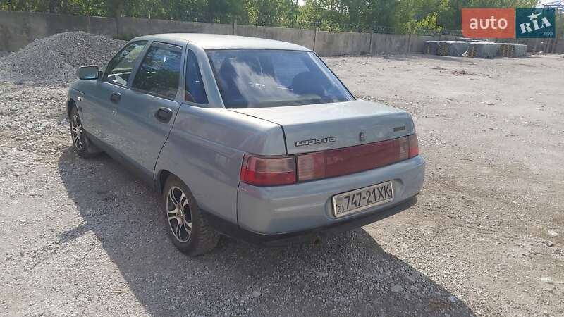 Седан ВАЗ / Lada 2110 2002 в Днепре