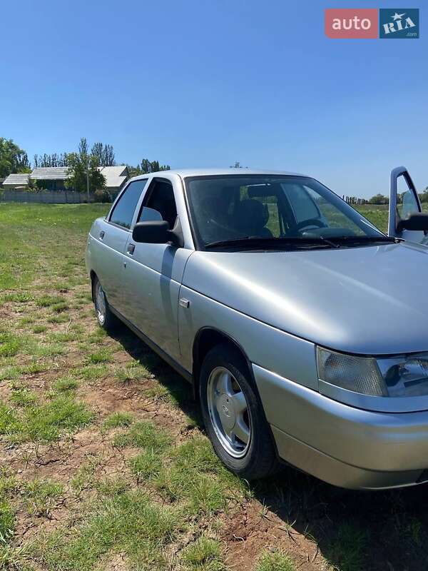 Седан ВАЗ / Lada 2110 2007 в Кривом Роге