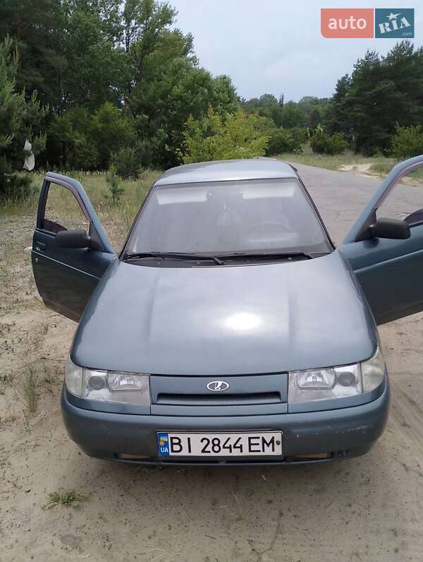 Седан ВАЗ / Lada 2110 2000 в Кременчуге