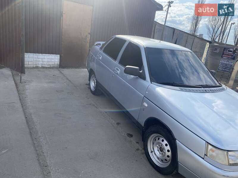Седан ВАЗ / Lada 2110 2002 в Новомосковске