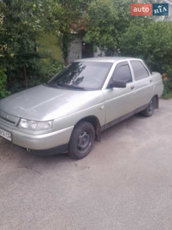 Седан ВАЗ / Lada 2110 2001 в Львові