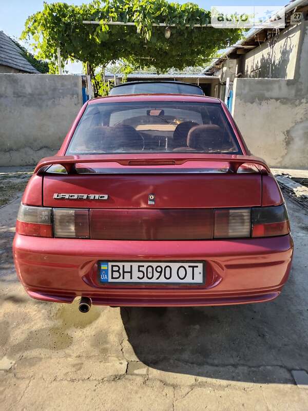 Седан ВАЗ / Lada 2110 2001 в Татарбунарах