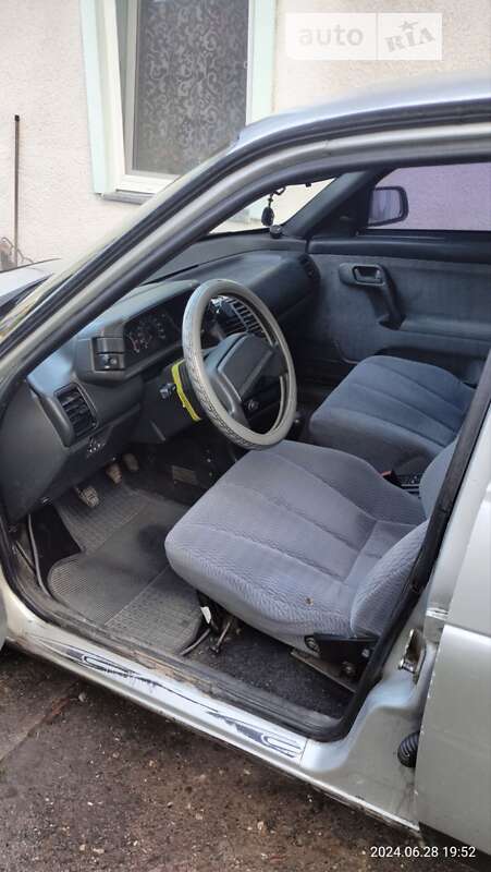 Седан ВАЗ / Lada 2110 2002 в Городенці