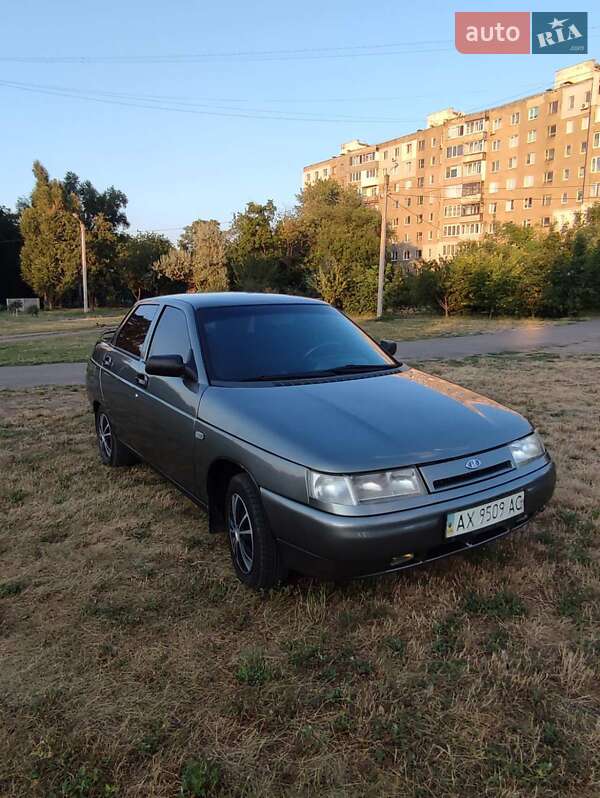 Седан ВАЗ / Lada 2110 2002 в Харькове