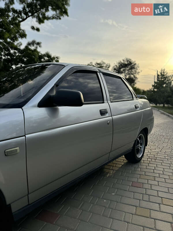 Седан ВАЗ / Lada 2110 2003 в Измаиле