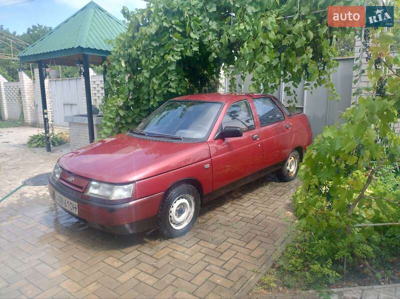 Седан ВАЗ / Lada 2110 2000 в Кропивницком