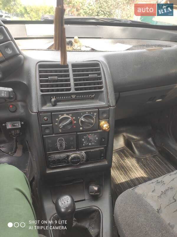 Седан ВАЗ / Lada 2110 2005 в Бердичеве