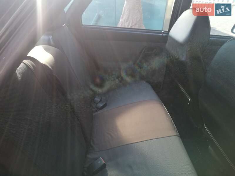 Седан ВАЗ / Lada 2110 2002 в Днепре