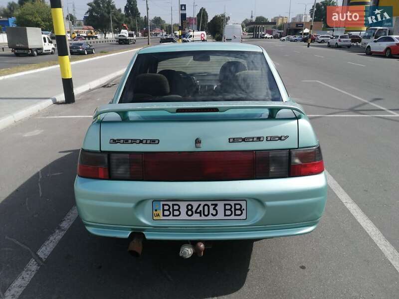 Седан ВАЗ / Lada 2110 2003 в Киеве
